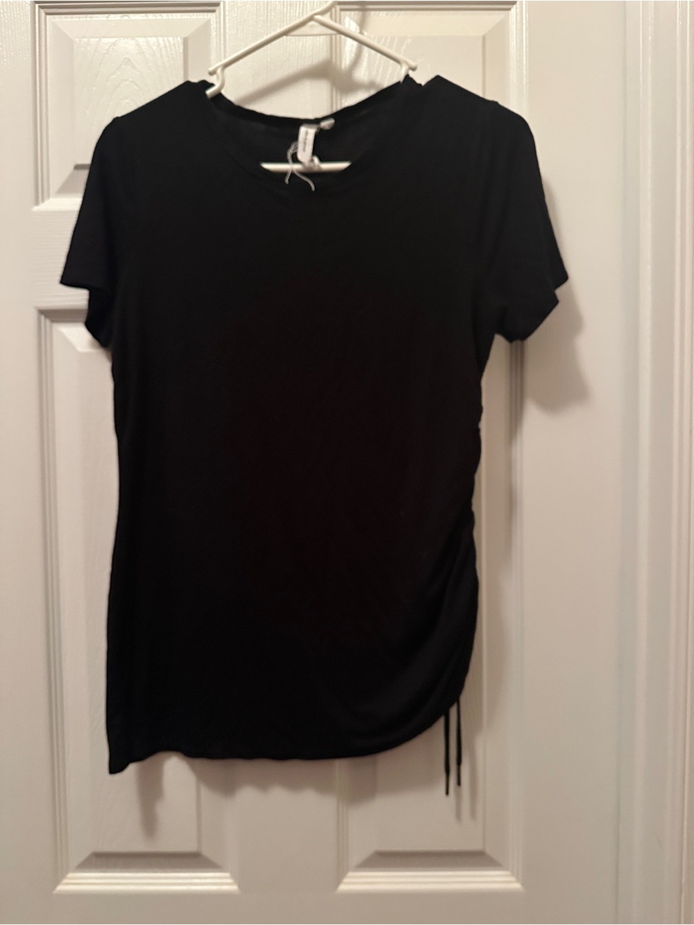 Cable & Gauge Black Short Sleeve Side-Ruche Tee